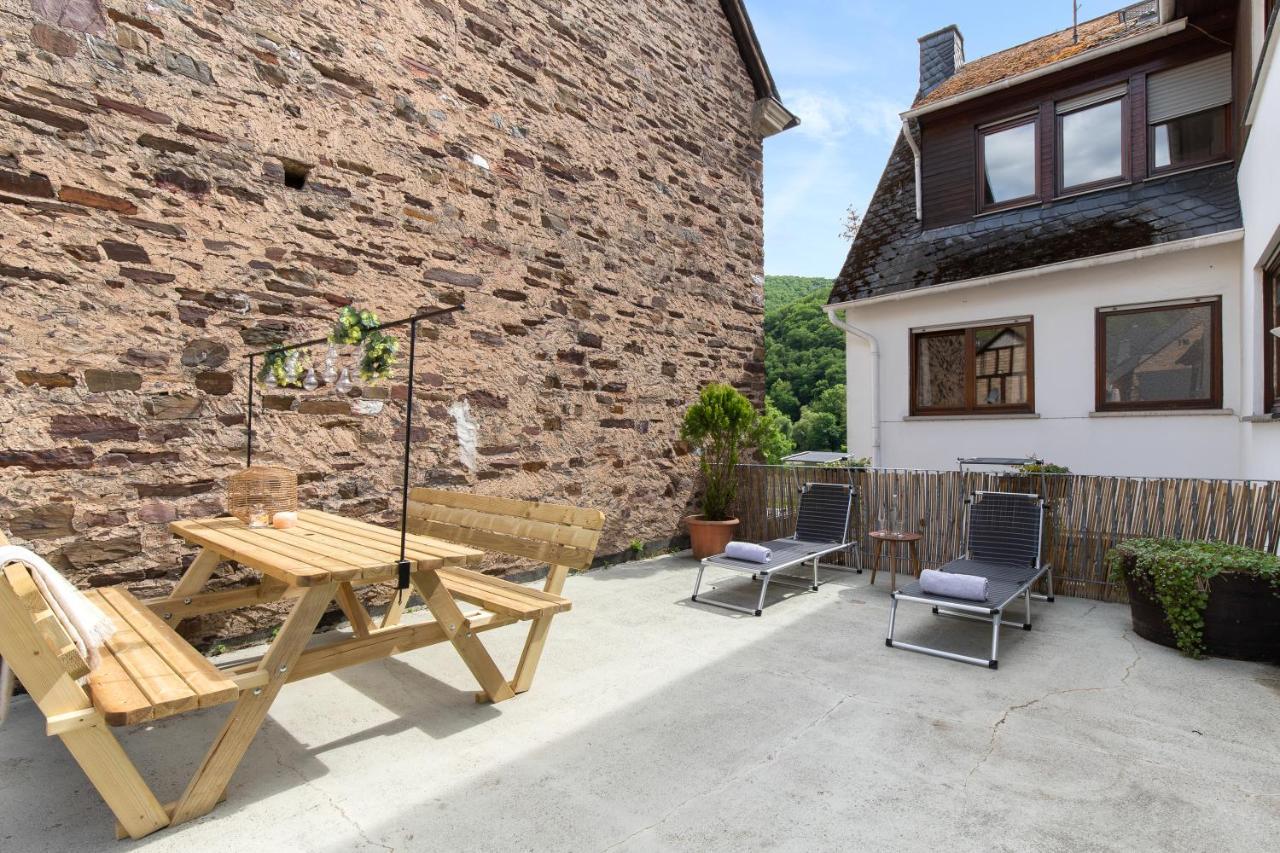 Апартаменты Haus Blaue Traube Mit Moselblick Эдигер-Эллер Экстерьер фото
