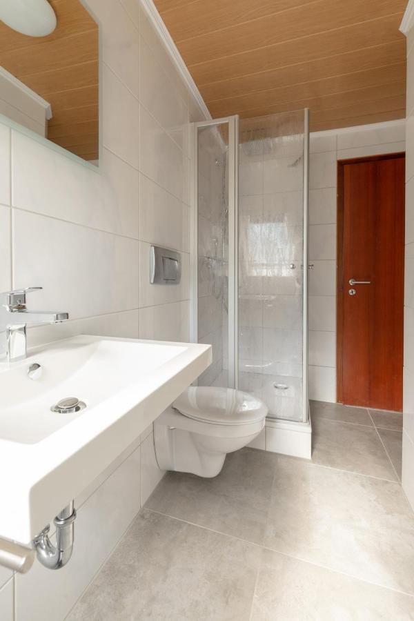 Апартаменты Haus Blaue Traube Mit Moselblick Эдигер-Эллер Экстерьер фото